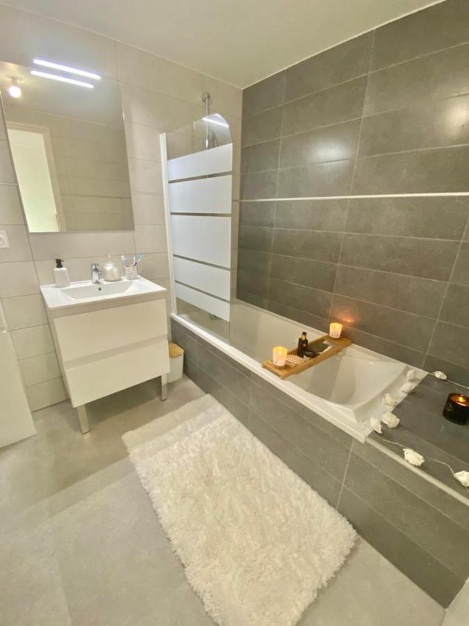 Luxurious Flat At 5 Min By Walk To Monaco, Free Parking And Sea View Apartment Beausoleil Luaran gambar